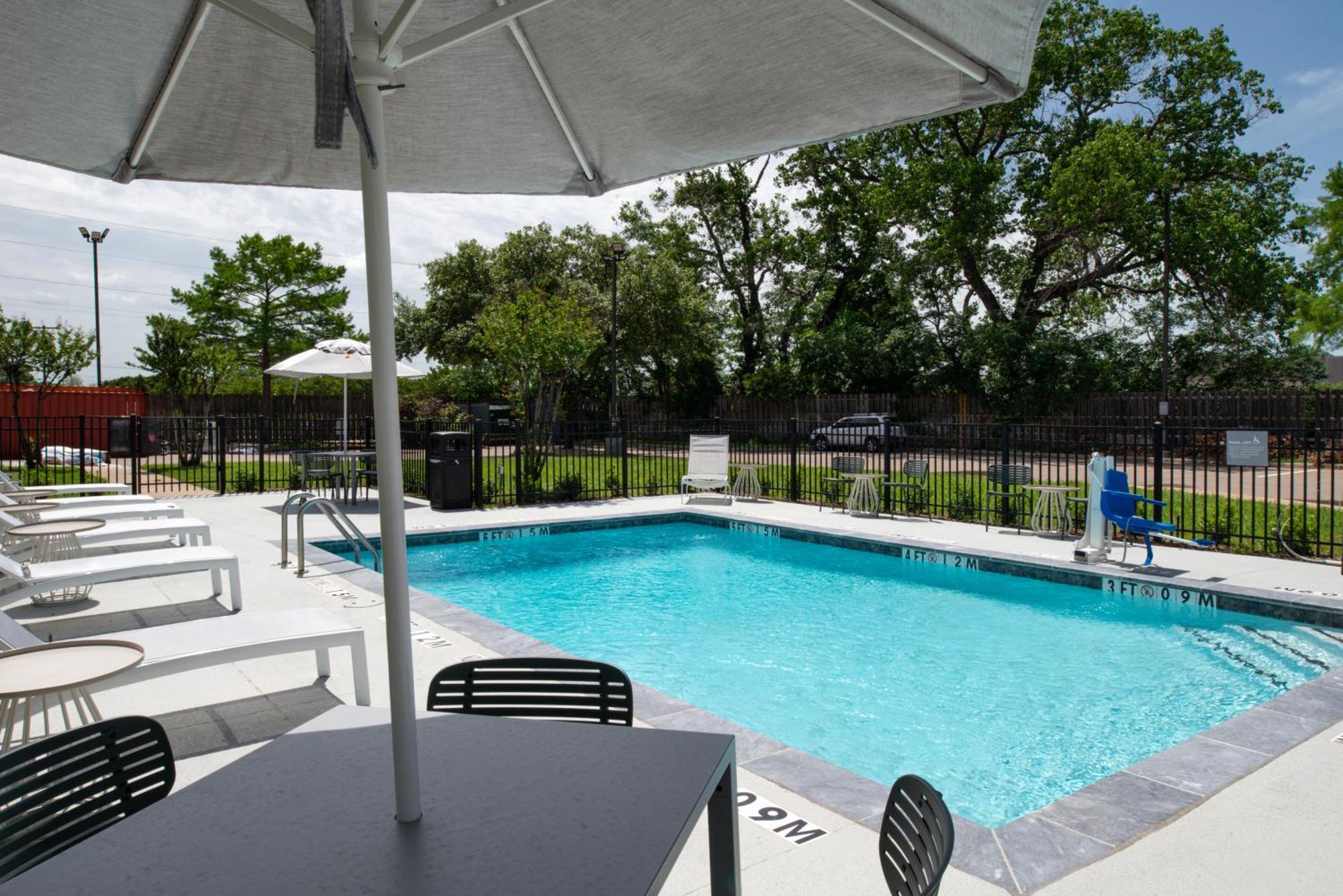 Spark By Hilton Dallas Market Center Esterno foto