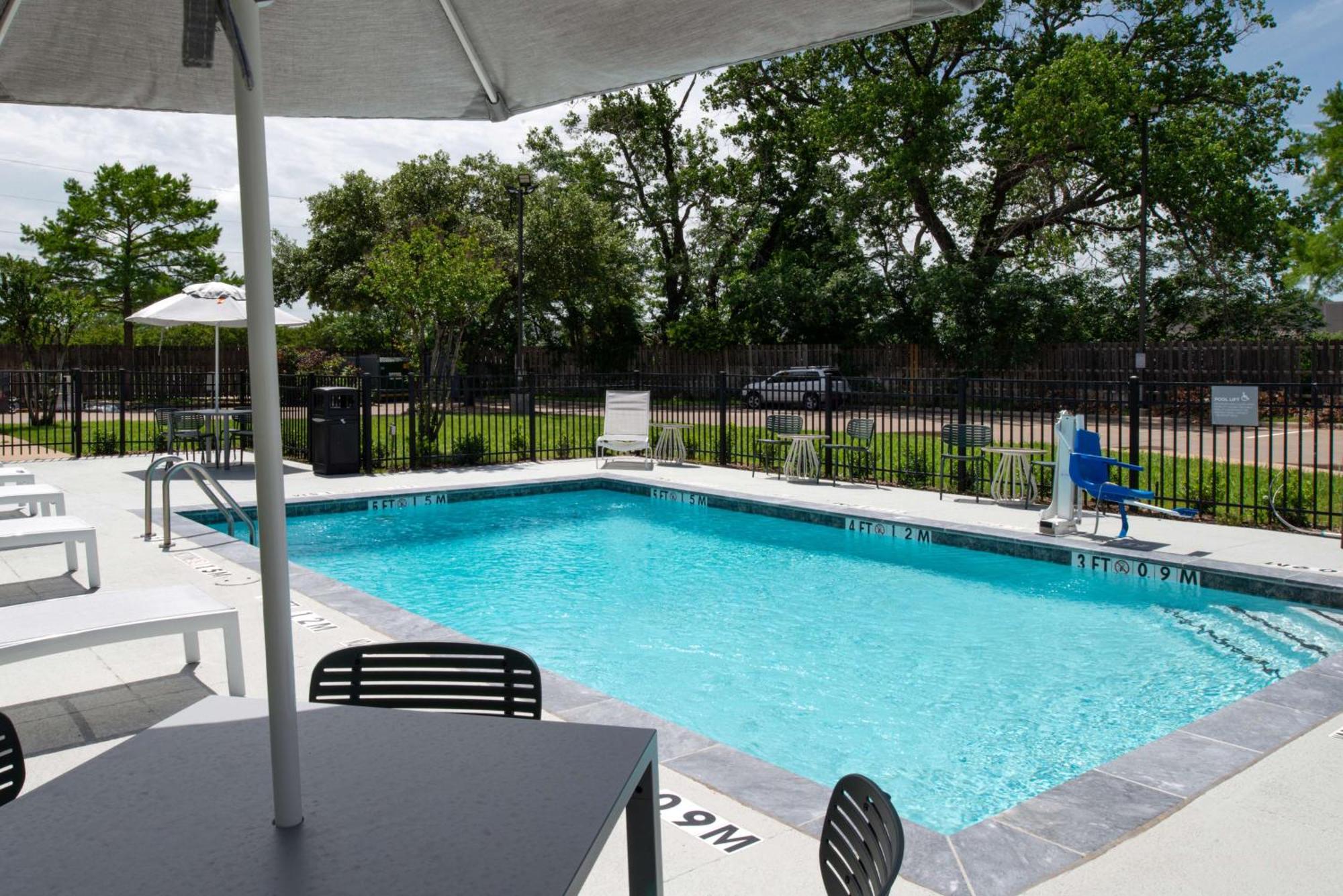 Spark By Hilton Dallas Market Center Esterno foto
